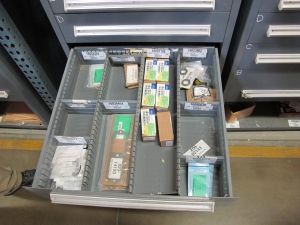 STANLEY VIDMAR HEAVY DUTY 5-DRAWER PARTS CABINET W/ CONTENTS (W-50) LOADING & HANDLING FEE $25-